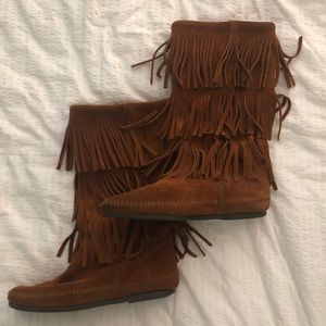 Minnetonka fringe boots